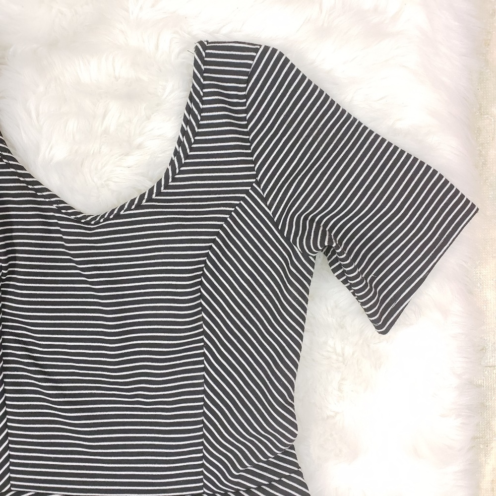 SOLD-Eyeshadow Peplum Top Stripes Size Large D15 - Picture 3 of 7